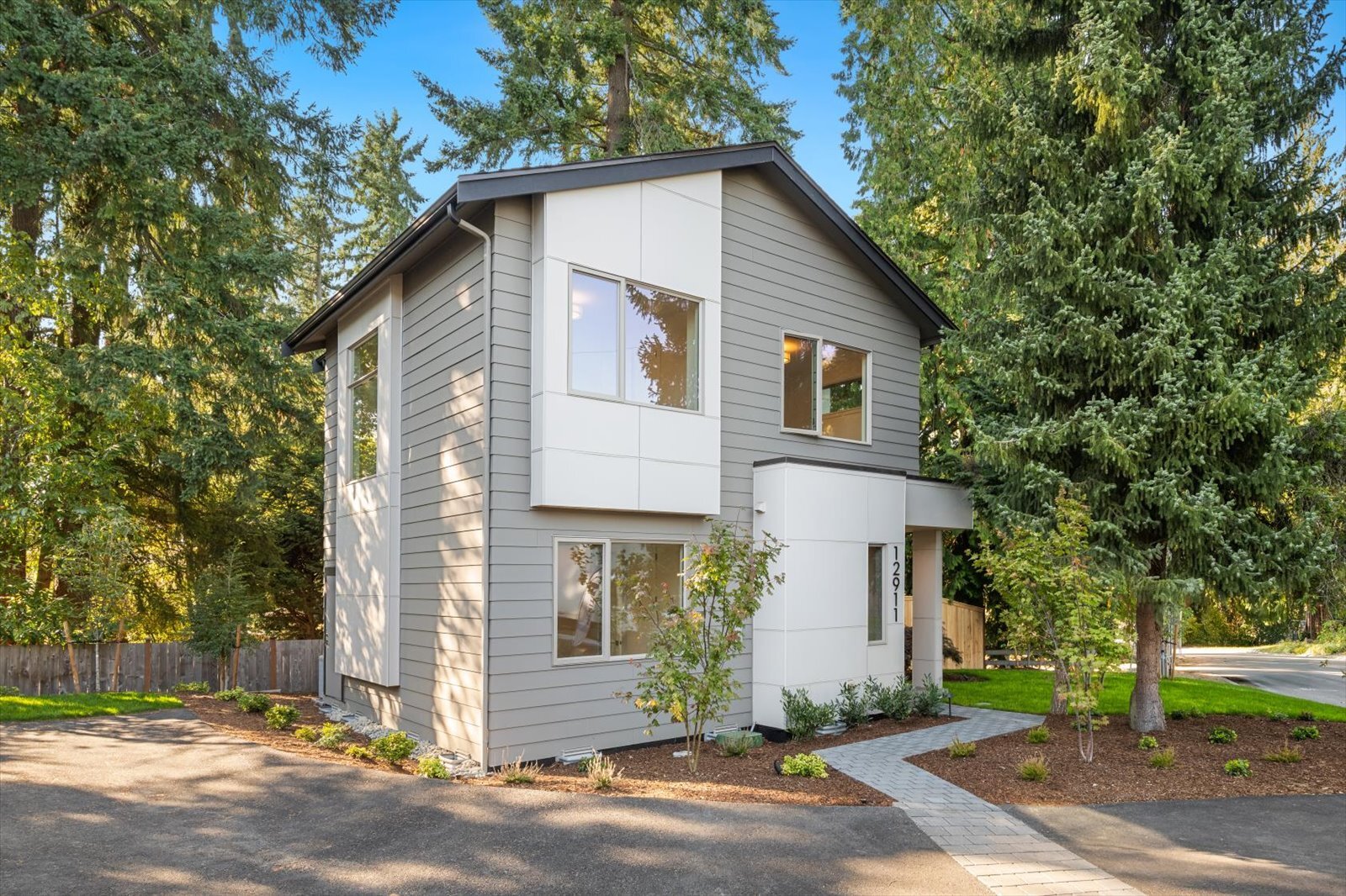 LUXE | 5 New Urban Series Homes Now Selling in Kirkland